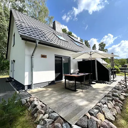 Anker Mit 2 Doppelhaushaelften Appartement *