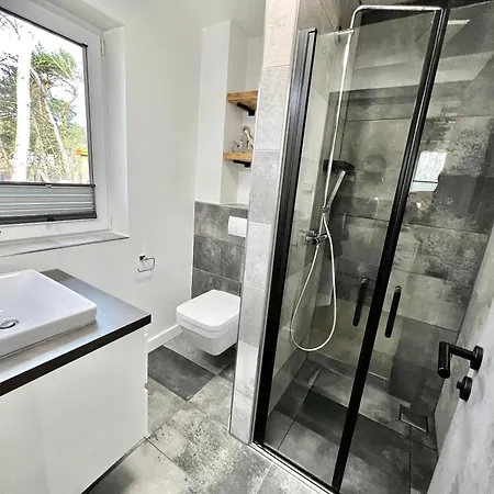 Anker Mit 2 Doppelhaushälften Apartment