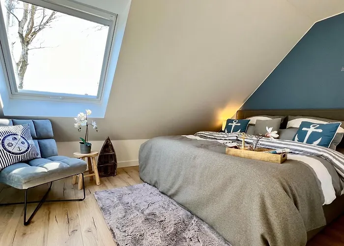Anker Mit 2 Doppelhaushaelften *